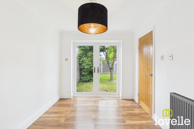 3 bed Semi-Detached for sale Image 9