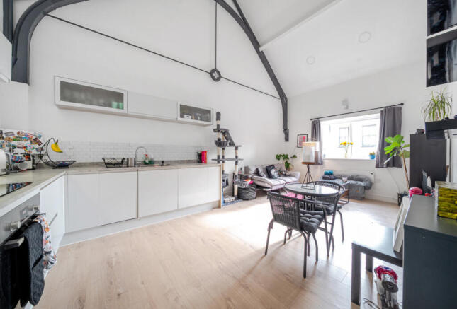 1357501-7-68d2682...