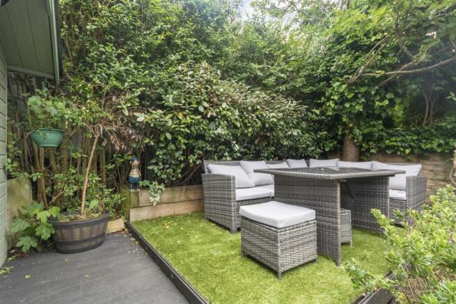 4 bed Semi-Detached for sale Image 12