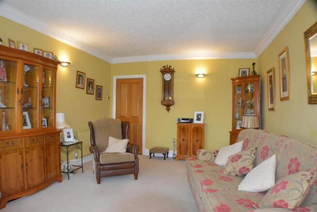 Lounge Second Picture