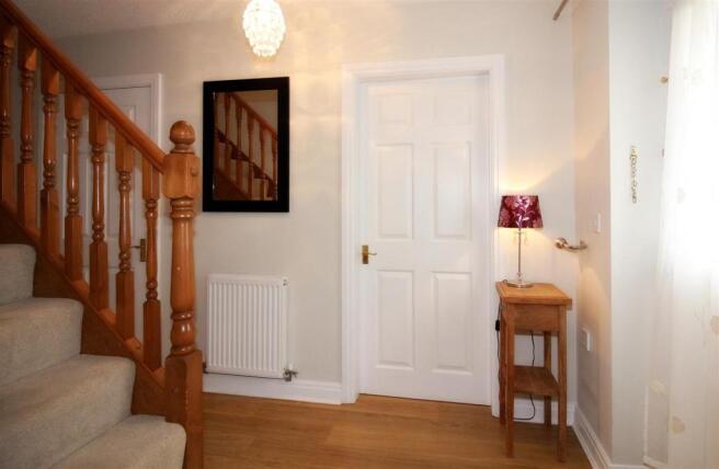 7002_Cawthorn Close.