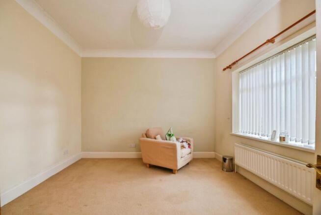 4 bed Detached for sale Image 8