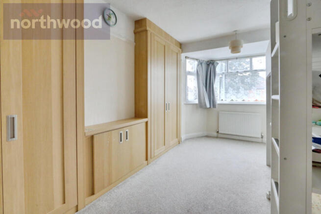 4 bed Semi-Detached for sale Image 9