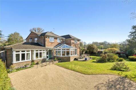 Upperfield, Easebourne, Midhurst, West Sussex, GU29