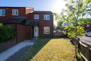 6, St Pauls Close, London W5 3JQ