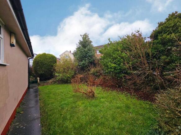 3 bed Detached Bungalow for sale Image 12