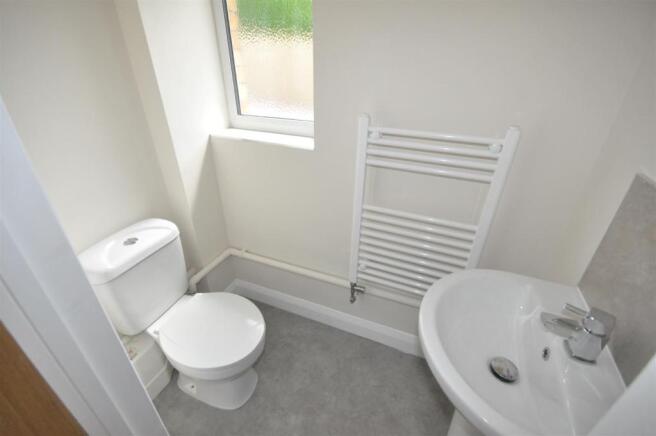 GROUND FLOOR CLOAKROOM