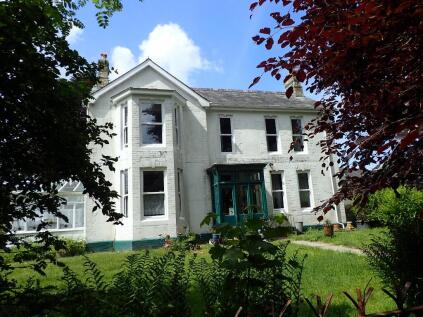 Llanybydder, Ceredigion. SA40 9UG