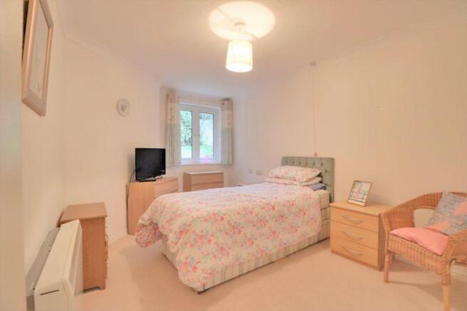 Photo 8