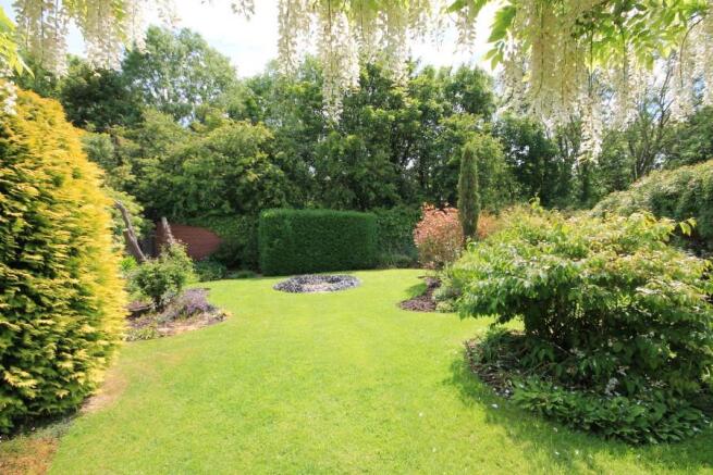 GARDEN PHOTOGRAPHS