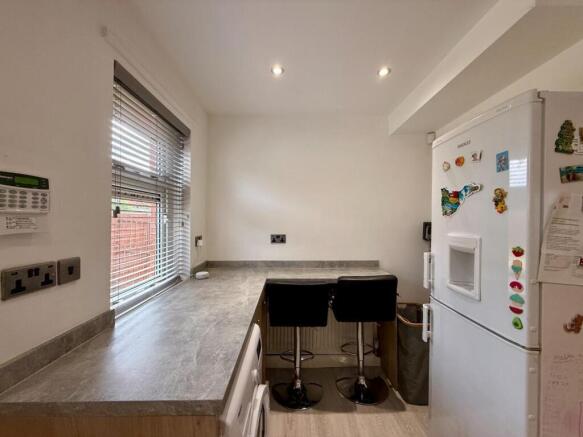 2 bed End of Terrace for sale Image 7