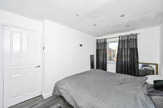 3 bed Semi-Detached for sale Image 11