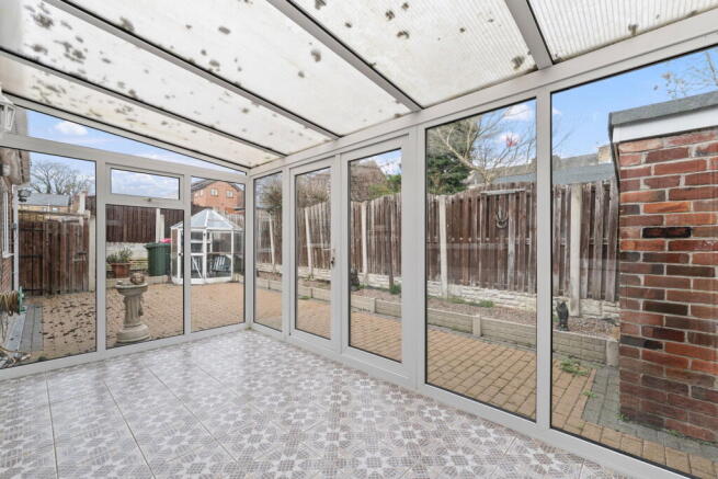 4 bed Detached Bungalow for sale Image 12
