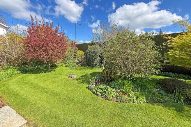 3 bed Bungalow for sale Image 11