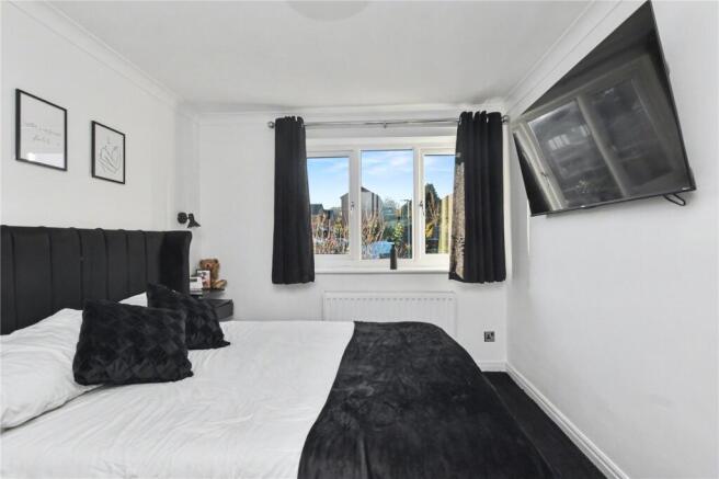 3 bed Semi-Detached for sale Image 11