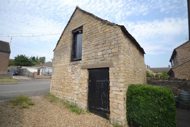 Outbuilding.JPG