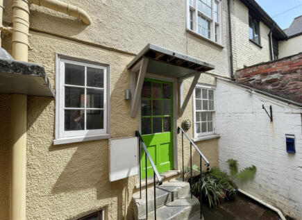 Barrington Street, Tiverton