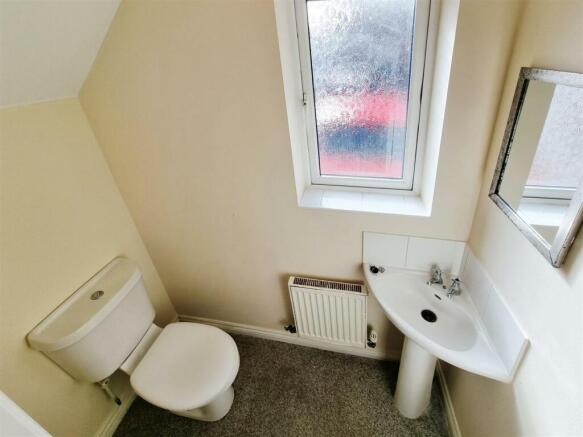 Cloakroom Jubilee Gardens Best Letting Estate Agen