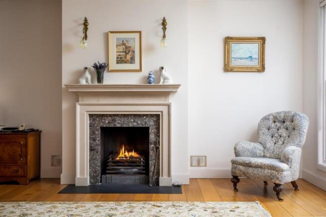 11 - Mitford Lodge - GL50 2T - Web.jpg
