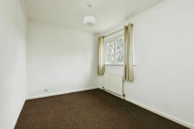 3 bed Semi-Detached for sale Image 10