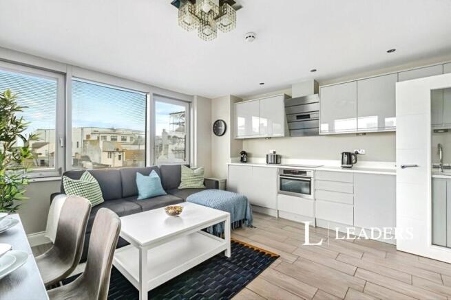 Living/Kitchen