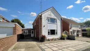 3 Quantock, Furnham Close, Chard TA20 1DA