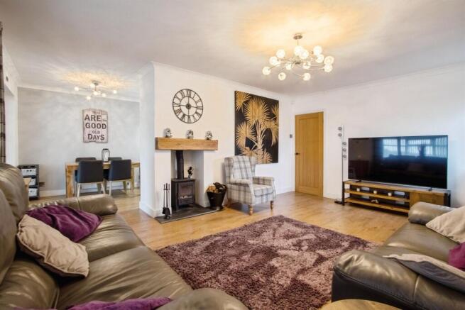 3 bed Detached Bungalow for sale Image 7