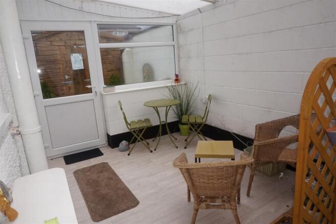 CAR PORT/SUNROOM LEA