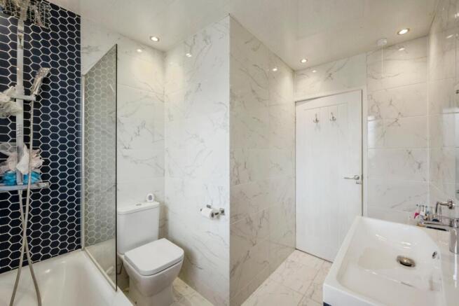 3 bed Terraced for sale Image 3