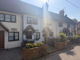 Grain Cottage, Cores End Road, Bourne End SL8 5JD