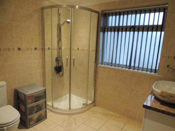 En-Suite Shower Room: