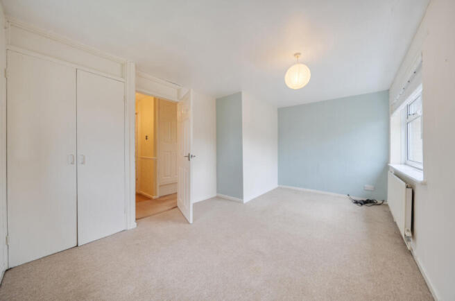 2 bed Flat for sale Image 8