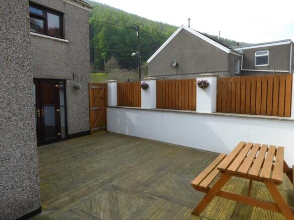 Rear Decking Area