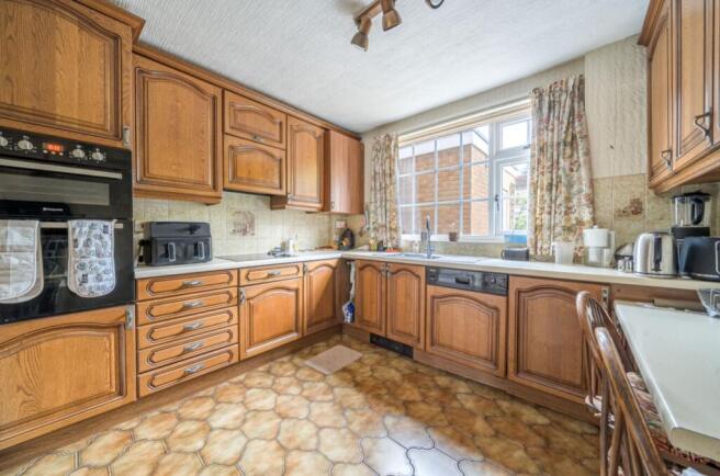 1405370-6-6978e1846c556