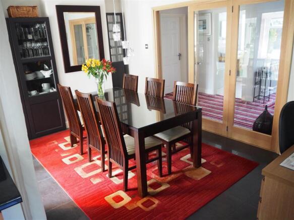 Dining Room 558