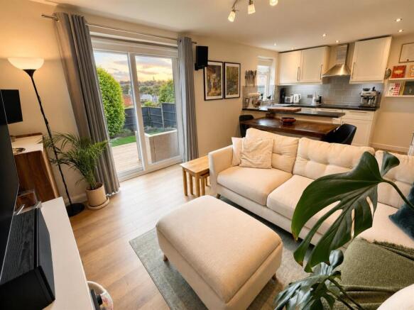 Open Plan Kitchen, Sitting & Dining Room