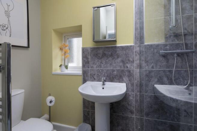 4 bed Block of Apartments for sale Image 12