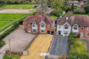 180 Pine Villa, The Ridgeway, New End, Redditch B96 6NP