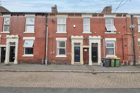 Lowndes Street, Preston