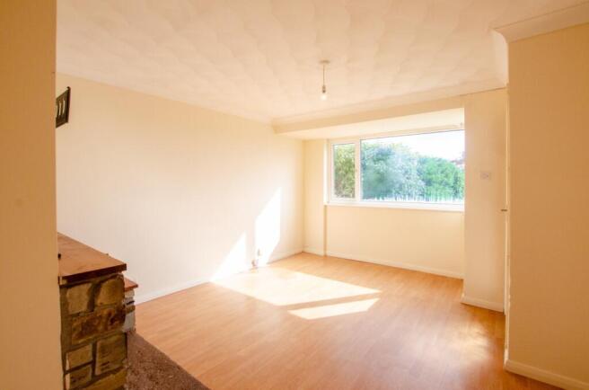 4 Beatrice Road TPS Bodmin 01208 74182-06