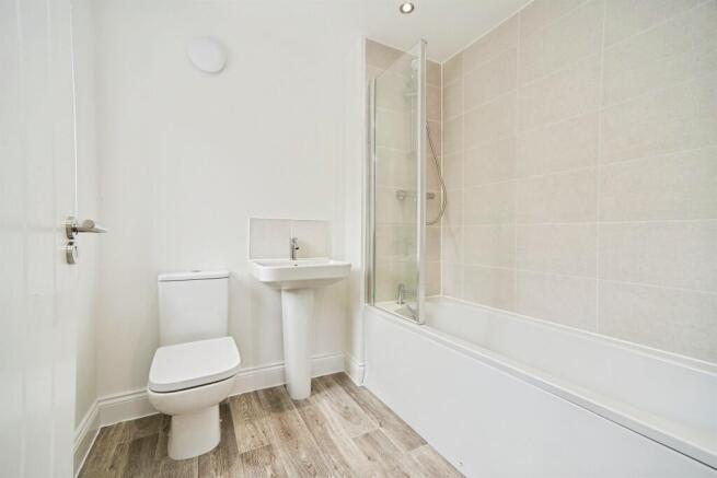 3 bed Semi-Detached for sale Image 11