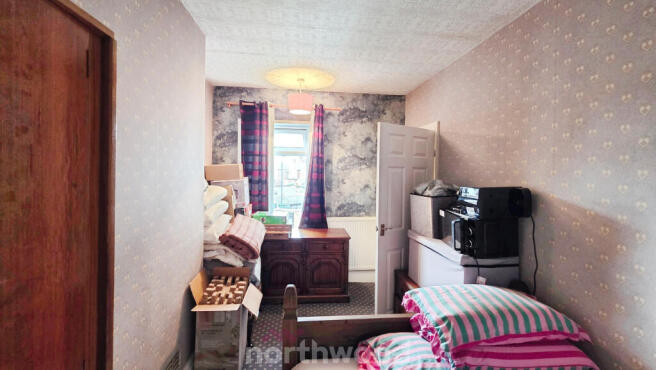3 bed Terraced to rent Image 9