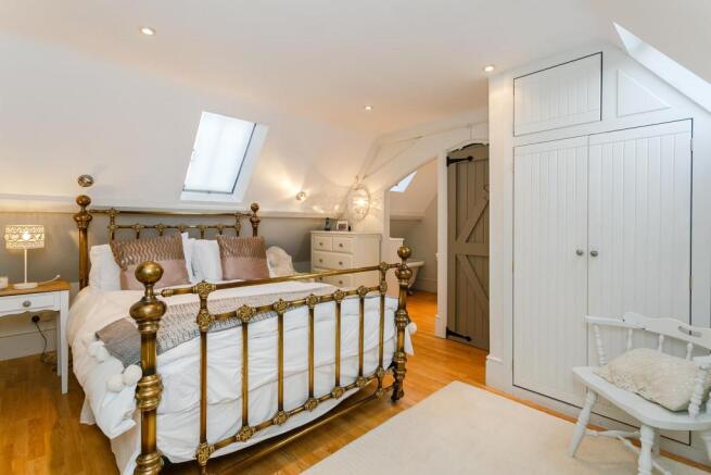 8314904-interior36-800.jpg