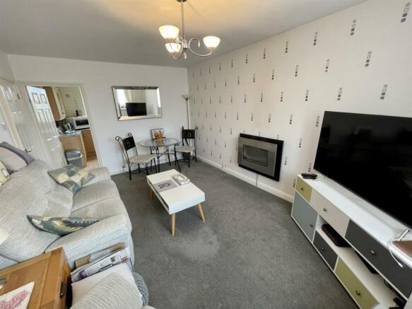Lounge / Bedroom ( Located On The First Floor