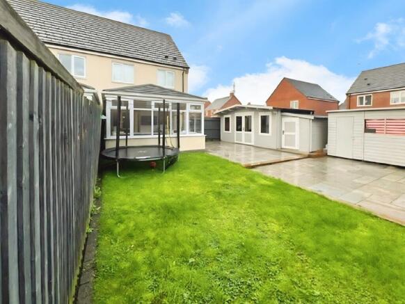 St. Thomas Way, Hawksyard, Rugeley photo 5