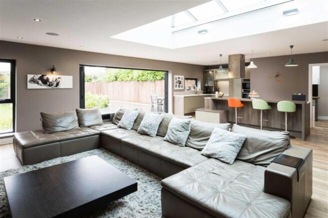 LIVING AREA PHOTOS