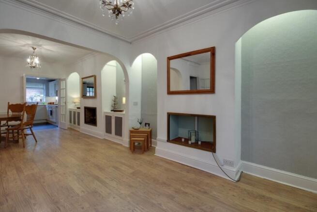 Lounge Dining Area
