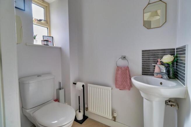 GUEST WC