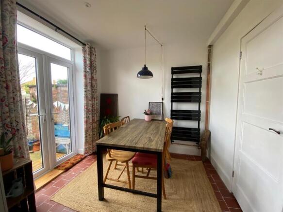 Dining Area.jpg