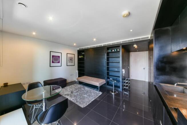 Living/Sleeping Area